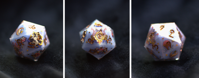 Heraldry (Harold) photographed by foxportion (Discord)